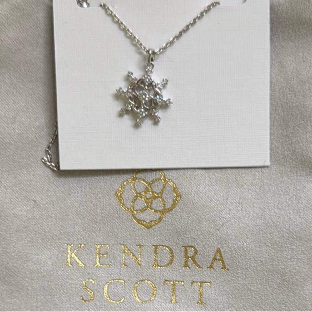 Kendra Scott Silver Snowflake Pendant